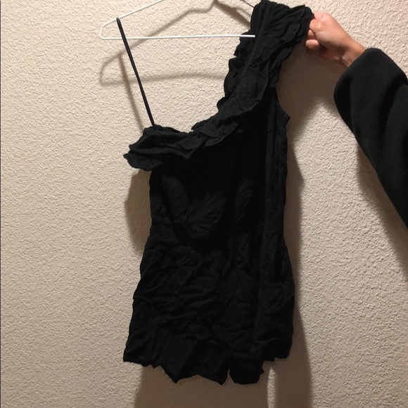 Black One Shoulder Romper - Picture 2 of 2